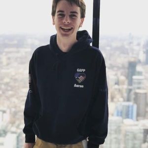 Meet your Posher, Aaron